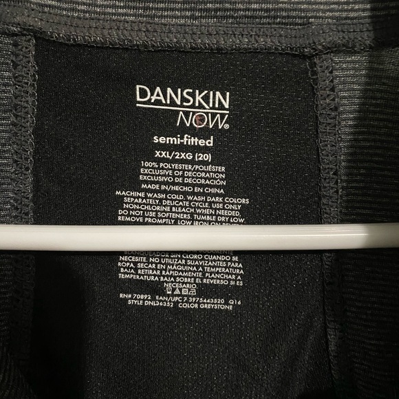 Danskin Now women’s XXL long sleeve quarter zip - Picture 2 of 4